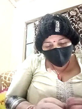 Snapshot of Love-890 chatting on December 3, 2025, 2:04 pm Love-890 online show from December 3, 2025, 2:04 pm