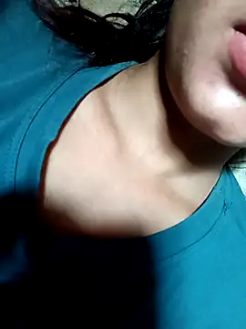 Aaisha-16 online show from April 28, 2026, 3:11 am