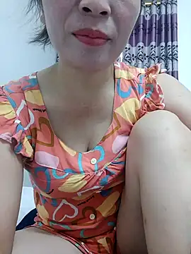 Livelulu online show from October 7, 2025, 1:03 am