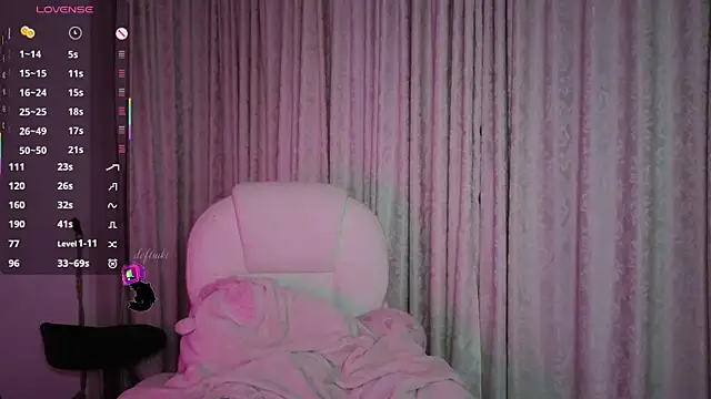 Snapshot of stephymoon_ chatting on September 12, 2025, 4:23 am stephymoon  online show from September 12, 2025, 4:23 am