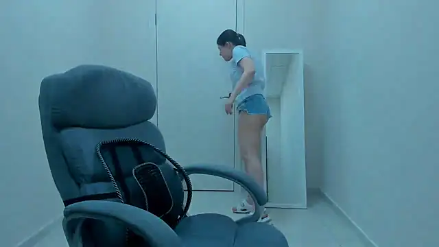 Joannia online show from March 4, 2026, 9:15 am