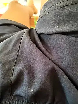 bold guy 1234 online show from September 17, 2025, 4:47 am