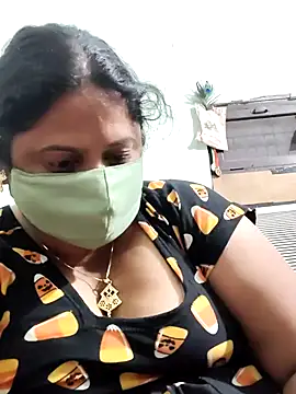 Mmm143 online show from October 18, 2025, 8:53 pm