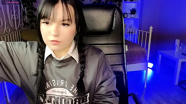 Aurora Gilbert online show from October 20, 2025, 10:38 am