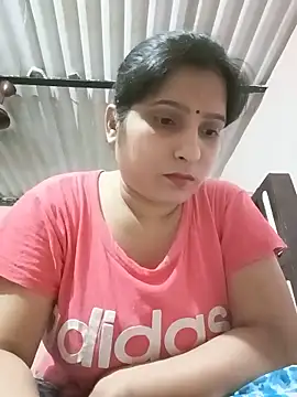 aliya-jaan71 online show from June 6, 2026, 4:01 pm