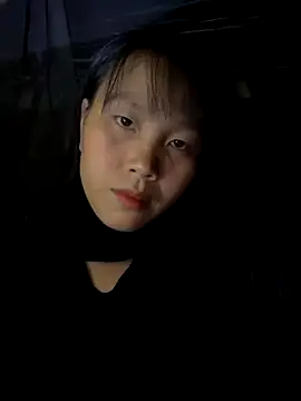 huong-18 online show from November 16, 2025, 2:55 pm