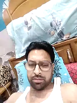 mohsin99272 online show from October 14, 2025, 10:43 pm