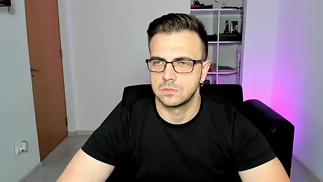 Jace Thorne online show from October 1, 2025, 5:52 pm