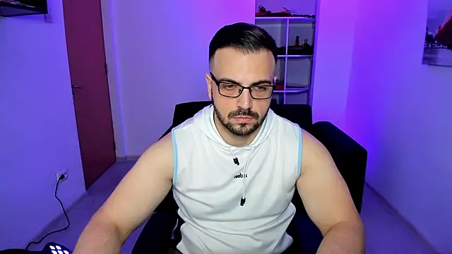 Jace Thorne online show from November 18, 2025, 6:51 am