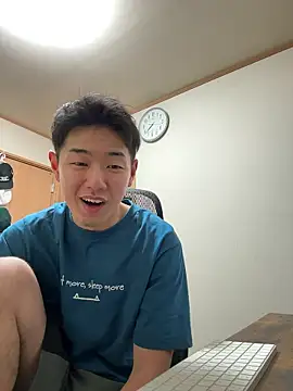 KAMESAN08 online show from May 8, 2026, 1:27 pm