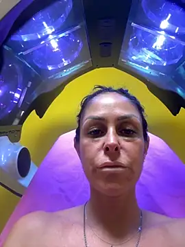 ainaht online show from November 17, 2025, 11:16 am