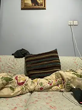 Snapshot of PalmedDwelling chatting on October 13, 2025, 5:46 pm PalmedDwelling online show from October 13, 2025, 5:46 pm
