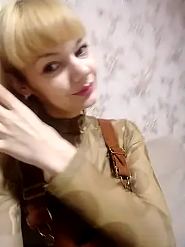 AliceSwan1122 online show from October 7, 2025, 6:05 pm