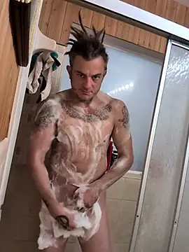 Snapshot of Clownboi17 chatting on September 29, 2025, 8:57 pm Clownboi17 online show from September 29, 2025, 8:57 pm