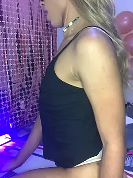 Sweet Tyra Doll online show from September 30, 2025, 7:46 am