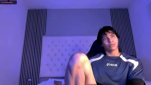 toji luxxer online show from November 19, 2025, 8:31 pm