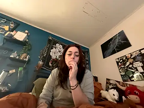 Snapshot of PeridotPrincessOfficial chatting on November 2, 2025, 12:46 am PeridotPrincessOfficial online show from November 2, 2025, 12:46 am