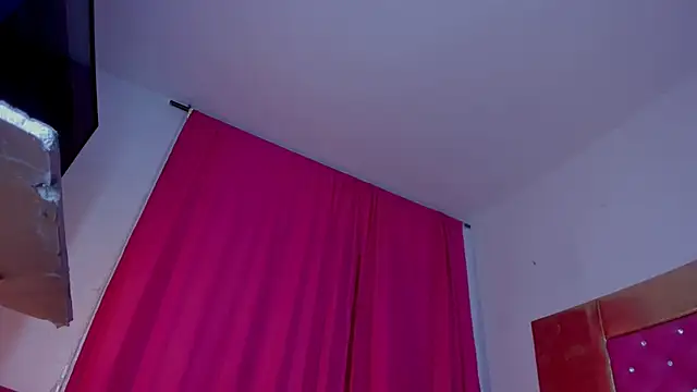 Snapshot of sabrina_xxx11 chatting on November 20, 2025, 11:32 am sabrina xxx11 online show from November 20, 2025, 11:32 am