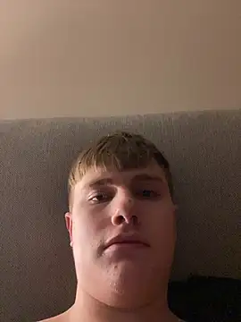 Sammyboy2211 online show from January 16, 2026, 1:09 am