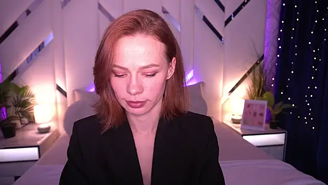 ShyySiren online show from March 12, 2026, 2:56 pm