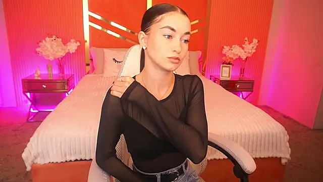 CherryyLulu online show from October 29, 2025, 8:27 am