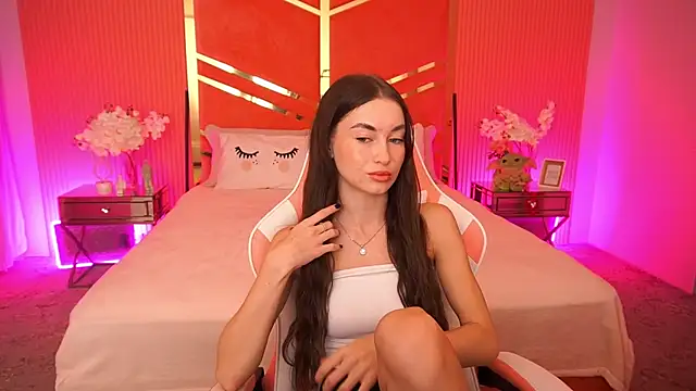 CherryyLulu online show from December 3, 2025, 8:45 am