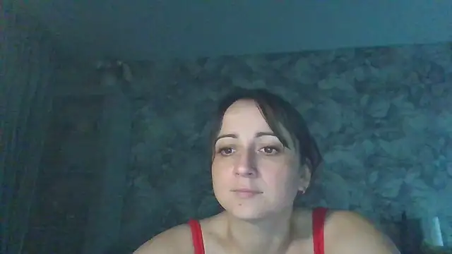 Snapshot of Avylith chatting on October 8, 2025, 5:10 pm Avylith online show from October 8, 2025, 5:10 pm