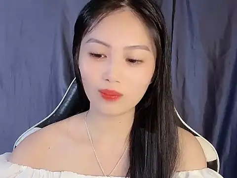 Lyly4757 online show from September 22, 2025, 2:41 pm