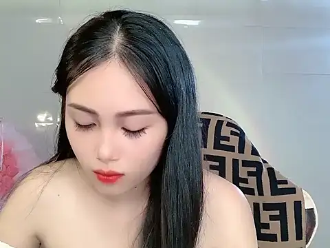 Lyly4757 online show from October 29, 2025, 8:05 am