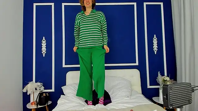 SabrinaRayX online show from October 27, 2025, 1:26 pm