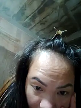 Snapshot of emilyzz chatting on October 21, 2025, 12:50 pm emilyzz online show from October 21, 2025, 12:50 pm