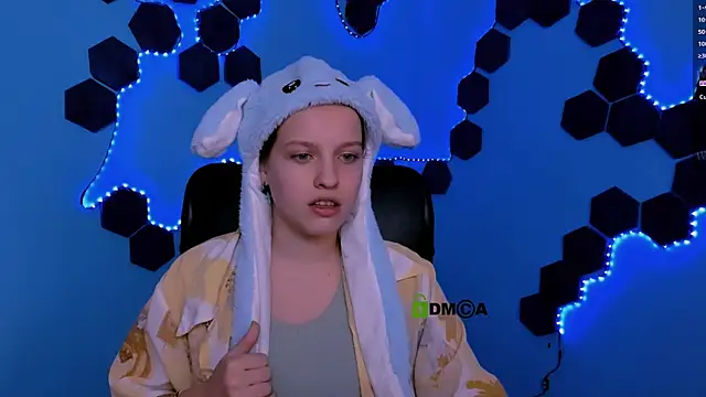 kaela spell  online show from January 5, 2026, 8:01 pm