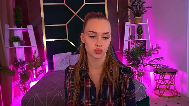 SweetAngellic online show from September 21, 2025, 12:51 pm