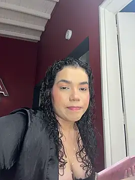 Snapshot of krisstenSantos chatting on February 3, 2026, 1:49 pm krisstenSantos online show from February 3, 2026, 1:49 pm