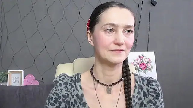 TayaFinch online show from February 1, 2026, 1:09 pm