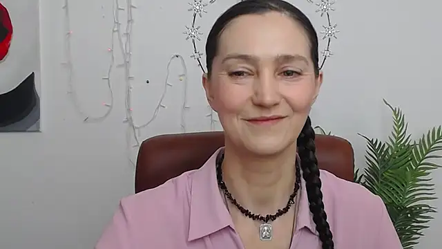 TayaFinch online show from May 9, 2026, 11:15 am