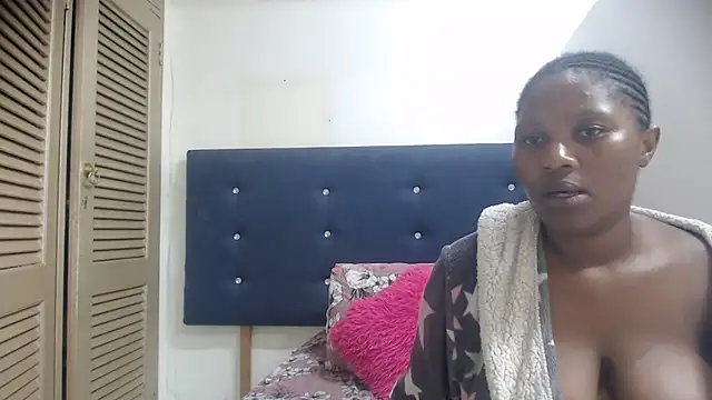 Snapshot of bemymasterlovers chatting on November 15, 2025, 5:53 pm bemymasterlovers online show from November 15, 2025, 5:53 pm