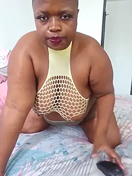 lady-zeei online show from April 14, 2026, 7:14 am