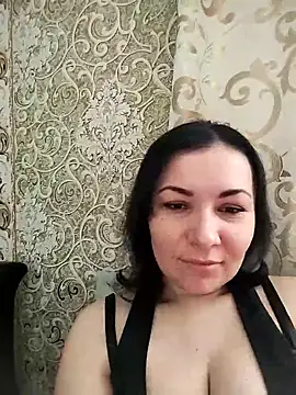 Mia24Blove online show from February 13, 2026, 8:43 am