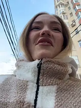 MilaMoone online show from November 26, 2025, 11:44 am