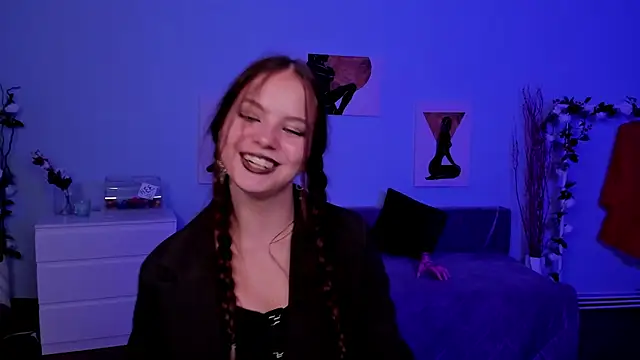 BetsyKiss online show from October 23, 2025, 5:12 pm