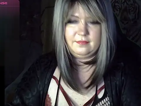 YuliiaSan online show from November 11, 2025, 12:49 pm