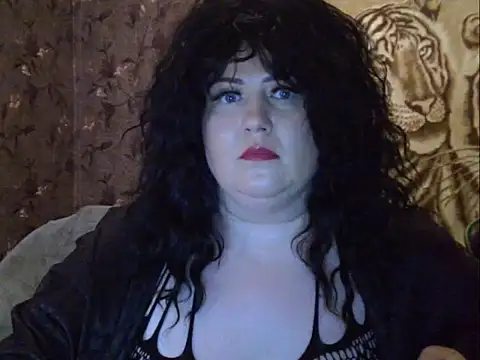 YuliiaSan online show from December 19, 2025, 4:52 am