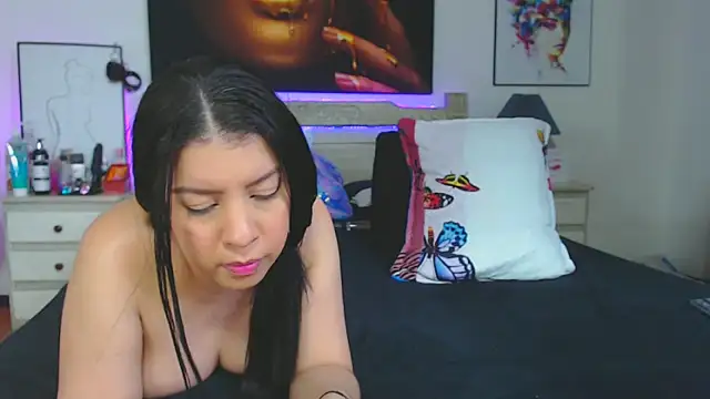 kati jones77 online show from November 1, 2025, 8:16 am