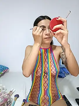 Snapshot of MiQeilaSweet chatting on November 12, 2025, 8:30 pm MiQeilaSweet online show from November 12, 2025, 8:30 pm