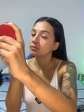 MiQeilaSweet online show from February 6, 2026, 9:18 pm