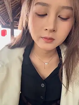 yuki june online show from January 17, 2026, 7:46 am