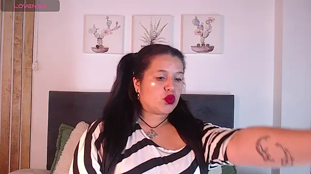 Andrea secret  online show from October 12, 2025, 2:38 pm