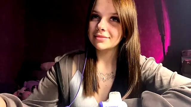 Vickypiki online show from September 27, 2025, 2:11 pm