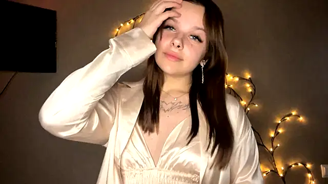 Vickypiki online show from September 30, 2025, 3:28 pm